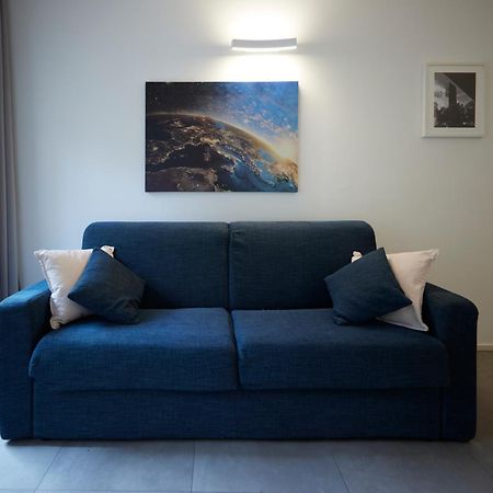 Cozy Meravigli Apartment - Pleasant Walk Between Duomo And Castello Milán Exterior foto